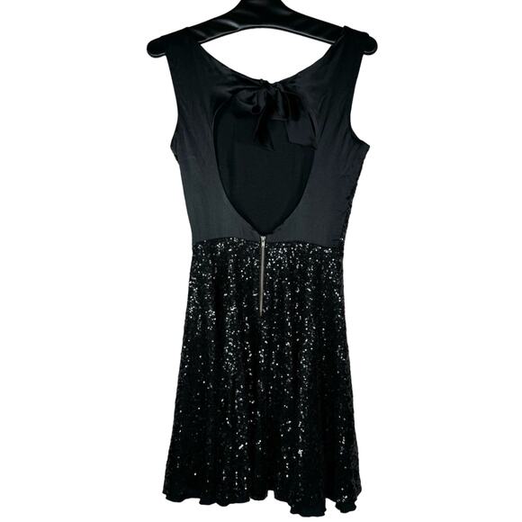 Maria Bianca Nero Black Stretch Sequin Circle Mini Dress Small NWT - Picture 3 of 10